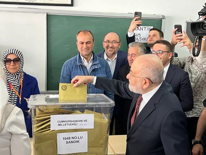 Saadet Partisi Genel Bakan Karamollaolu oyunu Ankarada kulland