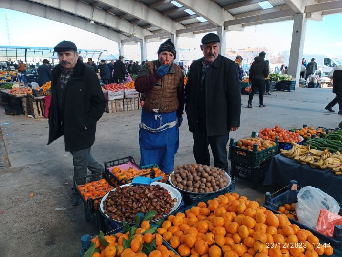 Kestane tezgahlardaki yerini ald