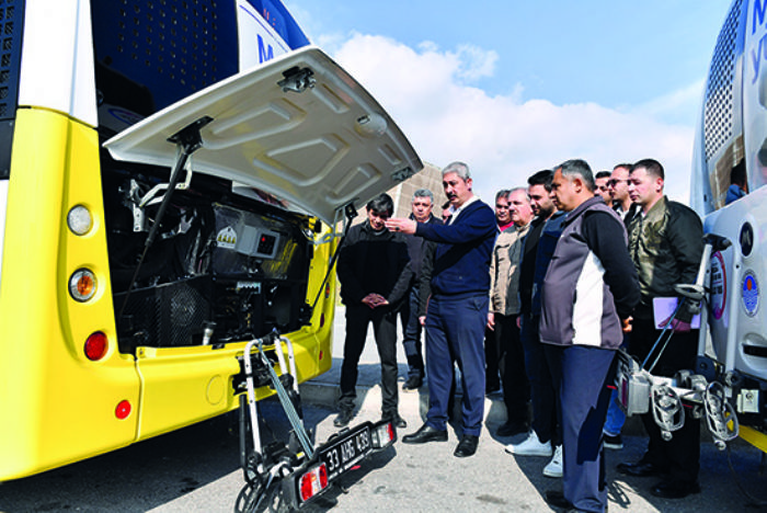 ofrler, ilk yardmdan fke kontrolne kadar pek ok konuda dersler gryor