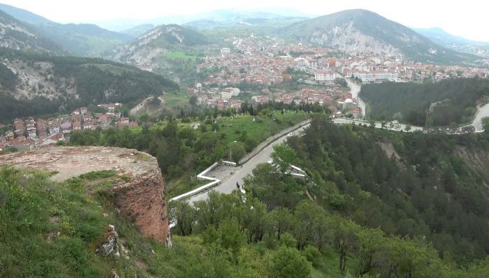 Yeile brnen Ktahya ilkbaharda bir baka gzel