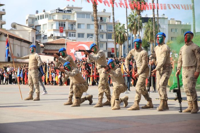 Mersin'de Cumhuriyet cokusu