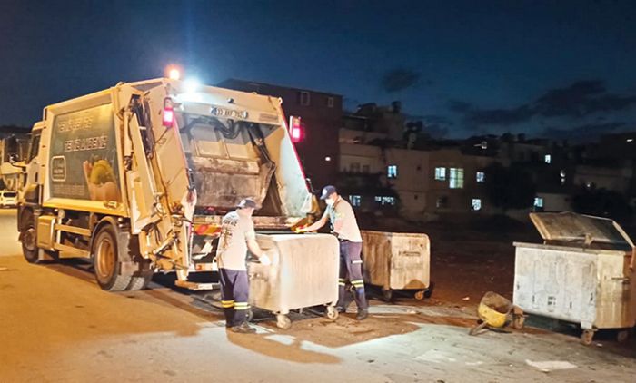 Akdenizde sokaklar, meydan ve pazar yerleri temizleniyor