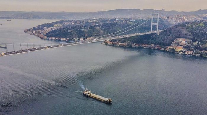 stanbul Boaz ift ynl gemi trafiine kapatld