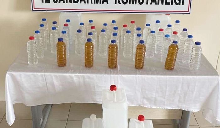 Jandarma ekipleri 70 litre sahte iki ele geirildi