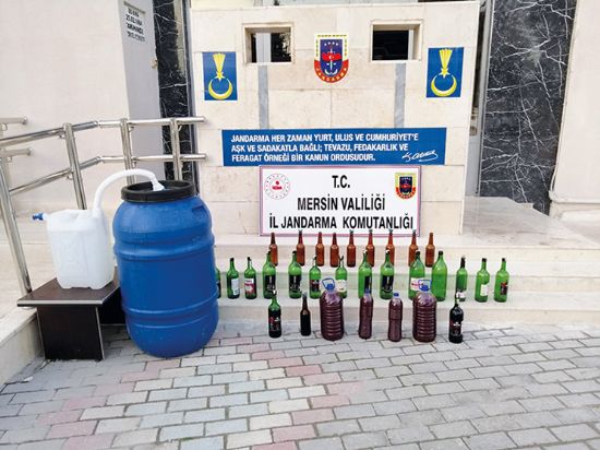 Mersin’de 239 litre kaak iki ele geirildi