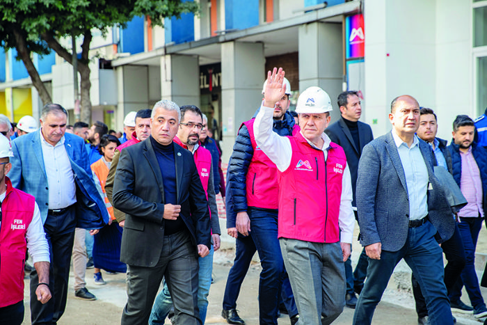 Mersine, halkma kalpten hizmet ediyorum