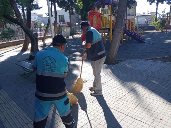 Dulkadirolunda park ve bahelerin temizlii