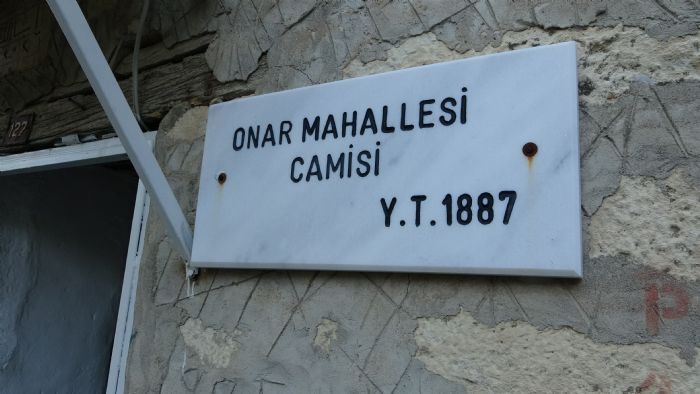 136 yllk cami zamana direniyor