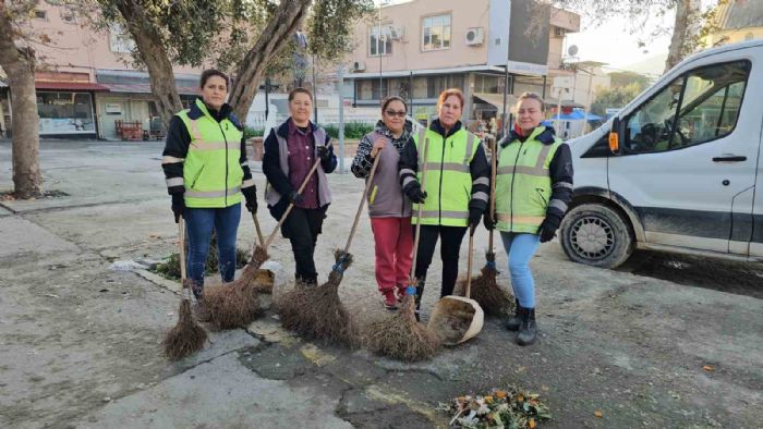 Buharkent'te park bahelerin yk kadnlarla hafifledi