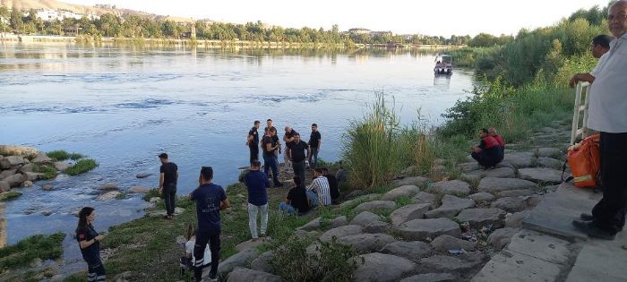 anlurfa'da serinlemek iin baraja glne giren ocuk bouldu