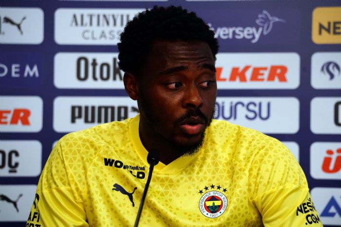 Bright Osayi-Samuel: uan Fenerbahe’nin futbolcusuyum, yaplan dedikodular dinlemiyorum