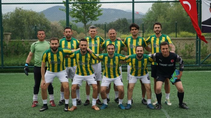 Edremit mahalle liginde yar final yolunda