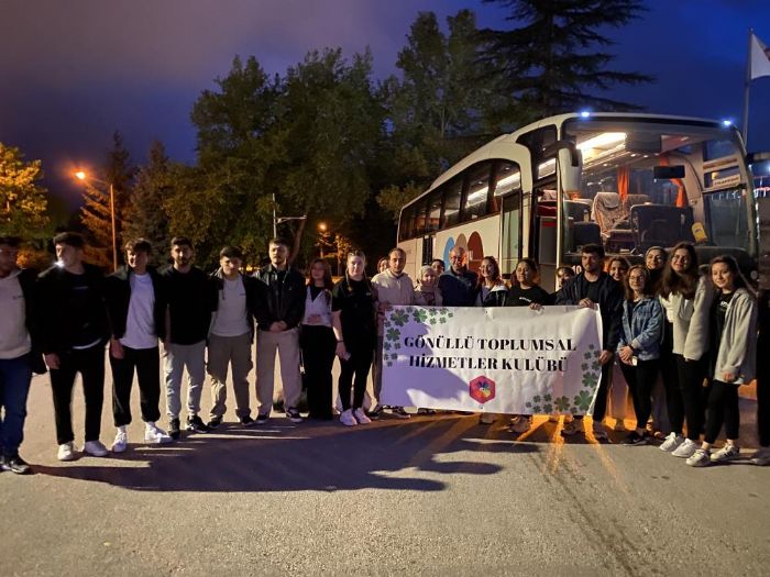 Anadolu niversitesi rencileri deprem blgesinde ktphaneler kurmak iin yola kt