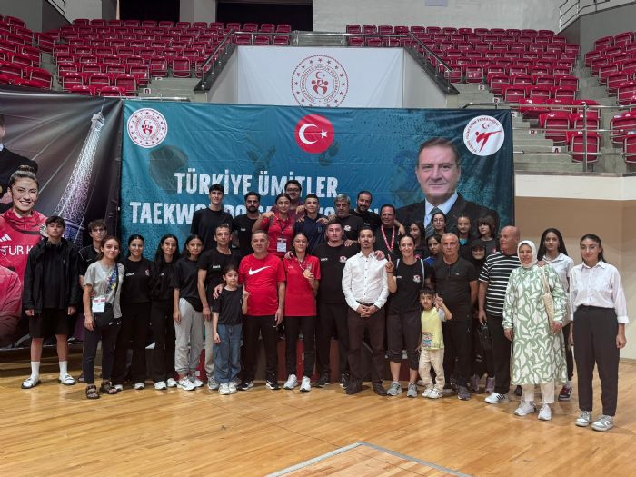 Mersinli Sporcular Konya'da parlad