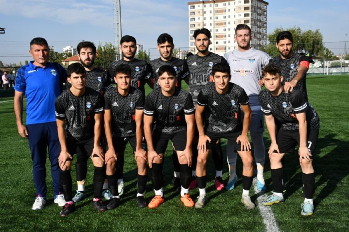 Kayseri Atletikspor, Kayserigc FKy 2-0 malup etti.   