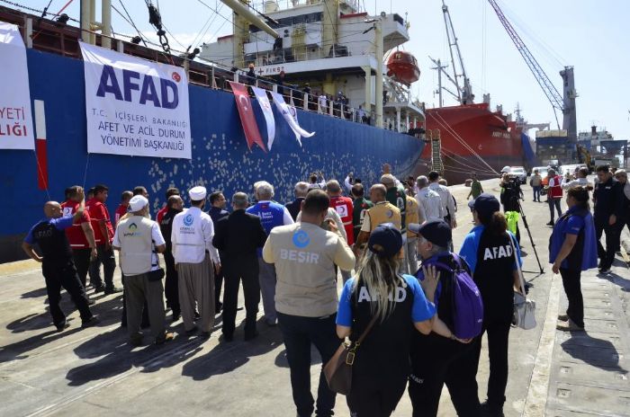 'yilik Gemisi' Mersin'den Sudan'a uurland