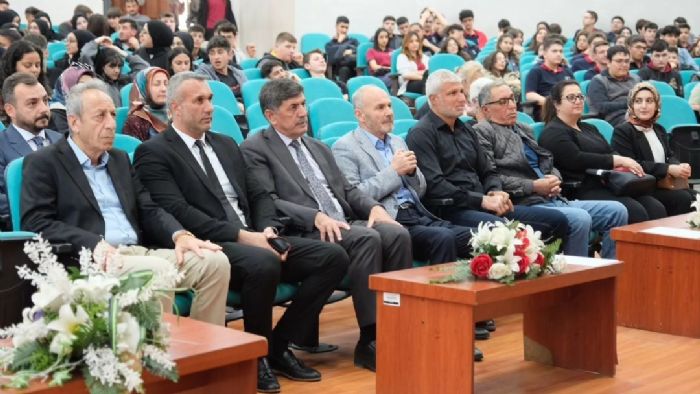 Erzincanda yazlm zerine program dzenlendi