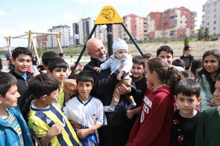 Bakan olakbayrakdar: ocuklar iin btn parklarda toprak alan yapyoruz