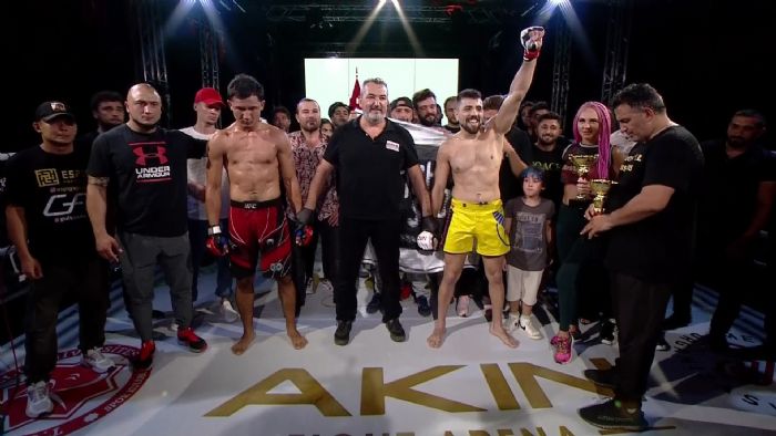 Akn Fight Arena msabakalar nefesleri kesti   