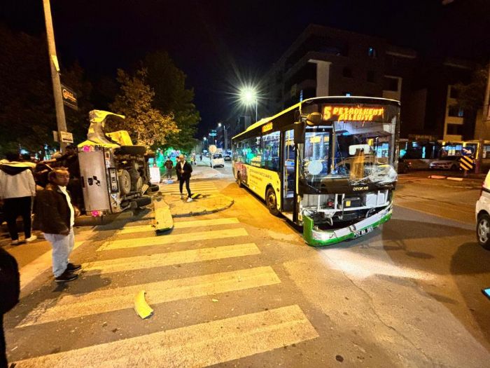 Batman'da trafik kazas: Yolcu otobs ile pikap arpt