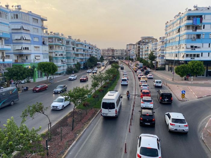 Antalya'da motorlu kara tatlar says 1 milyon 399 bin 627 oldu   