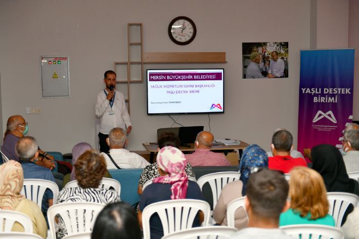  Emekli evi yeleri alzheimer konusunda bilgilendirildi