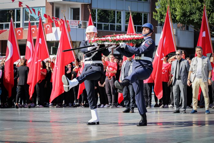  Antalya’da 29 Ekim Cumhuriyet Bayram kutlamalar