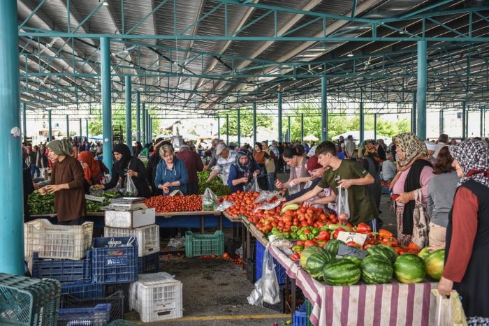 Semt kapal pazarlar artyor