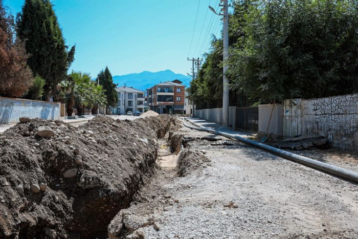 Sakarya Bykehir Belediyesi gl altyap almalarn Akyaz ile buluturdu