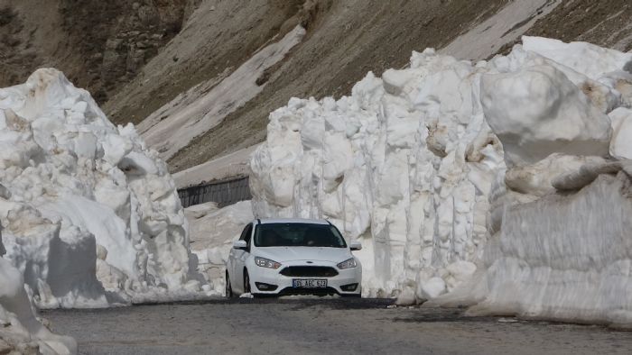 Nemrut Krater Danda 5 metrelik kar tnelleri