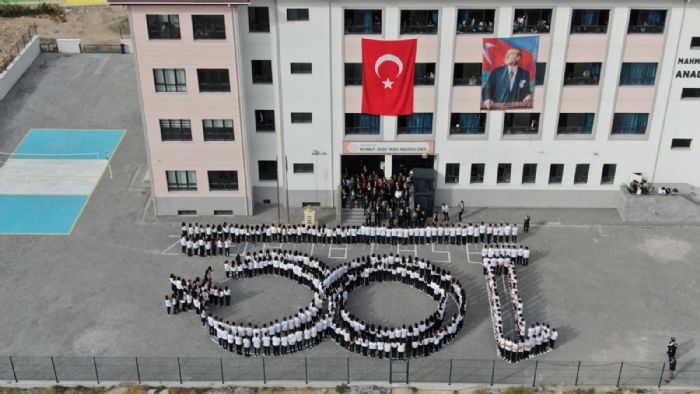 Nevehir'deki renciler, Cumhuriyetin 100. yl iin koreografi almas gerekletirdi