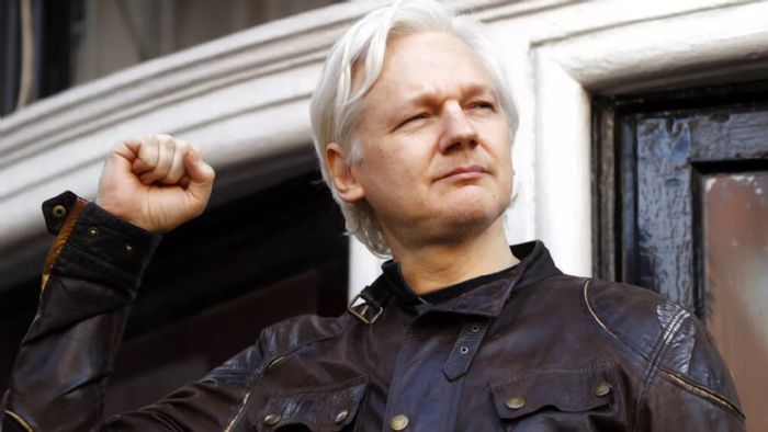 Assange'n ngiltereden ABD'ye iadesine ilikin davada karar kmad