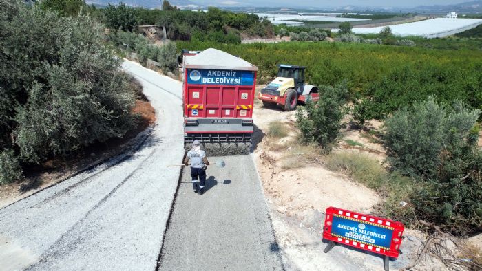 Akdeniz'de souk asfalt almalar devam ediyor