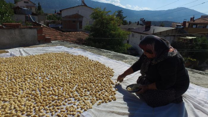 Dodruga'da 500 yllk tarhana kltr yaatlmaya devam ediyor