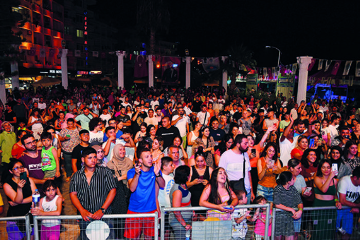 Mersin Bykehirin konser etkinlikleri kenti sard