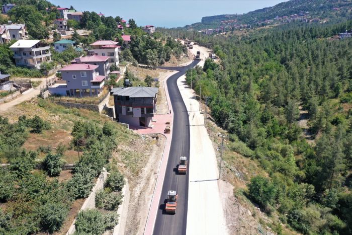 Mersin’de yayla yollar yenilendi