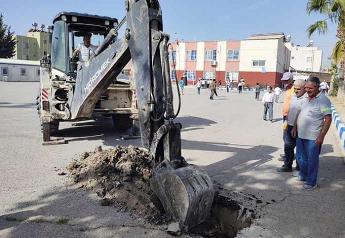 Akdenizde okul ve camilerin eksikleri gideriliyor