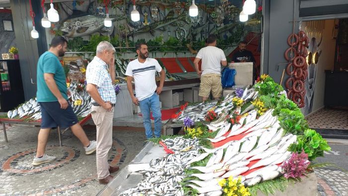 Balk sezonu ald, balklar tezgahlardaki yerini ald