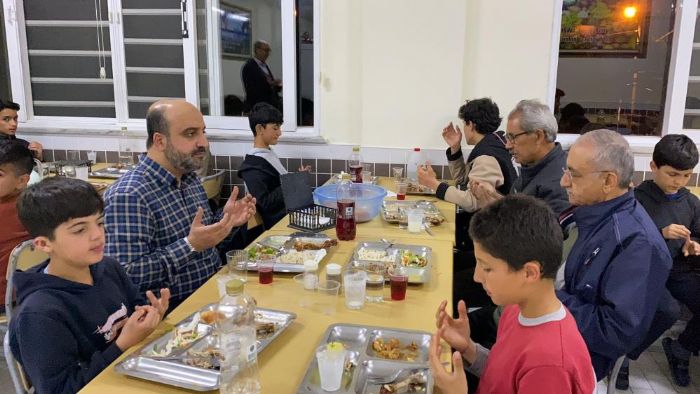 Bozyaz Kaymakam, Kur'an Kursu rencileriyle iftar yapt