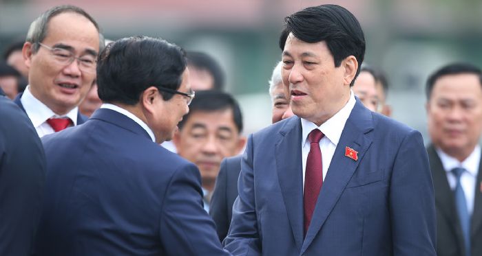 Vietnam yeni devlet bakann seti