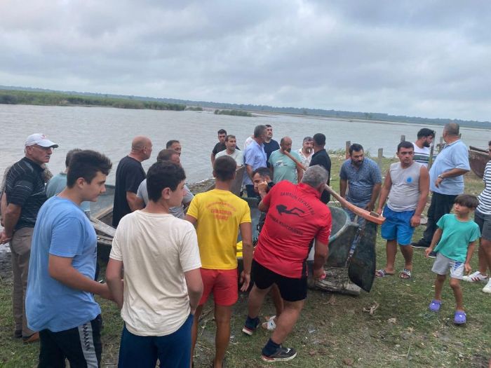 Samsun'da tekne alabora oldu