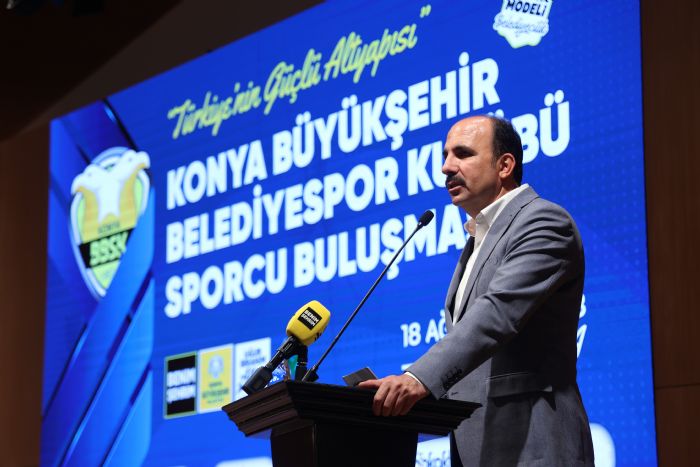 Bakan Altay, Konya Bykehir Belediyespor Kulb sporcularyla bulutu   