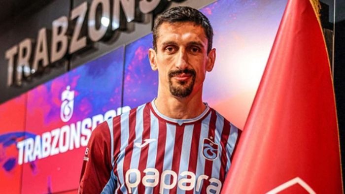 Trabzonspor, Stefan Savic ile 3 yllk szleme imzalad