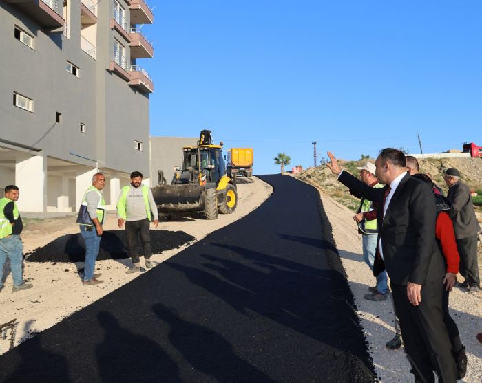 Bakan Ylmaz, sahada asfalt almalarn inceledi