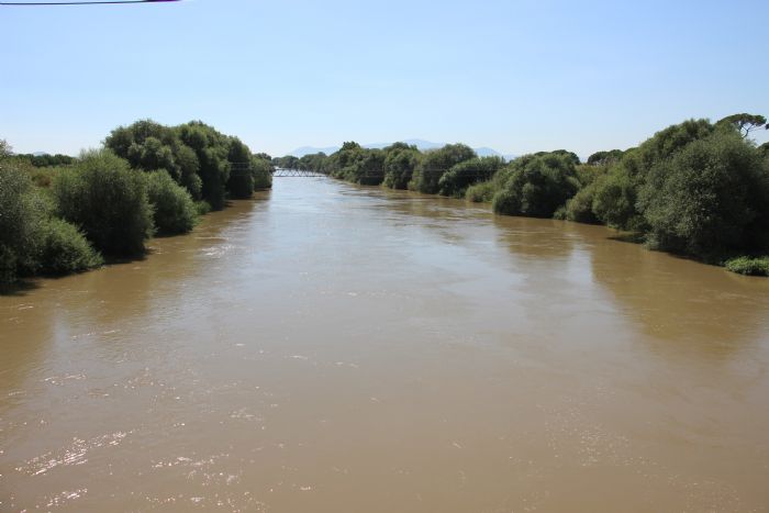 Menderes Nehri’ndeki su seviyesi reticileri memnun ediyor