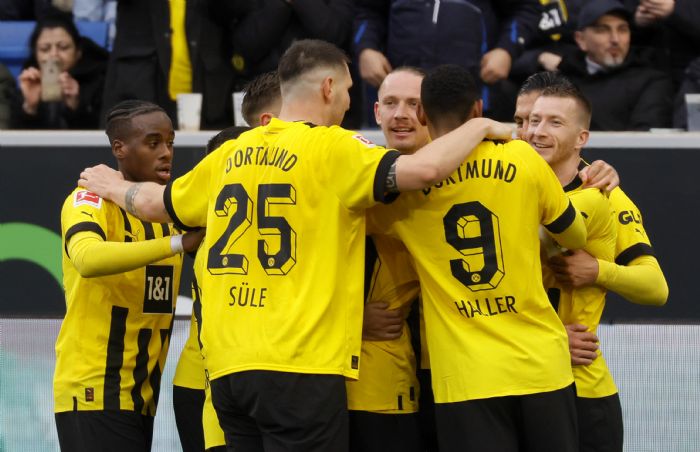 Borussia Dortmund yeni yldaki formuyla dikkat ekiyor   