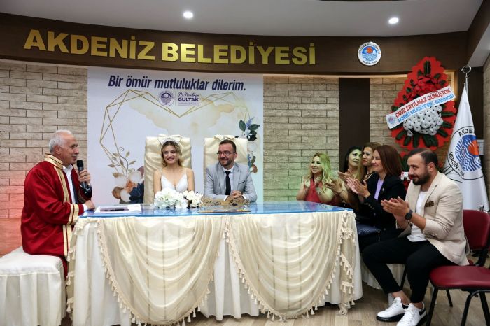 Akdeniz’de 4,5 ylda 9 bini akn iftin resmi nikah kyld