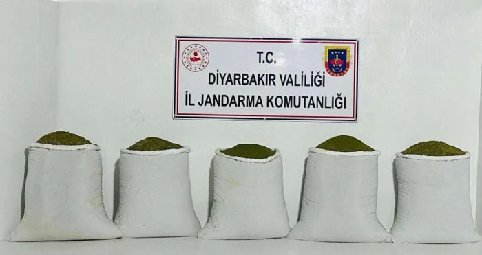 Diyarbakrda jandarmadan uyuturucu operasyonu