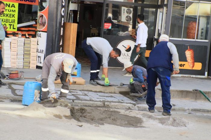 Hakkari'de kaldrmlar yenileniyor