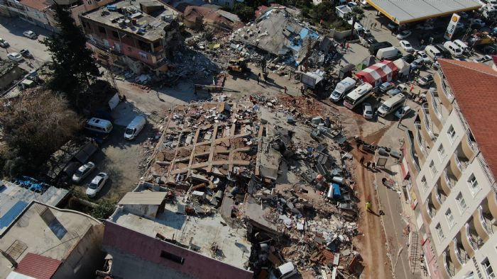 Hatay Samanda’da enkaz ynlar havadan grntlendi 